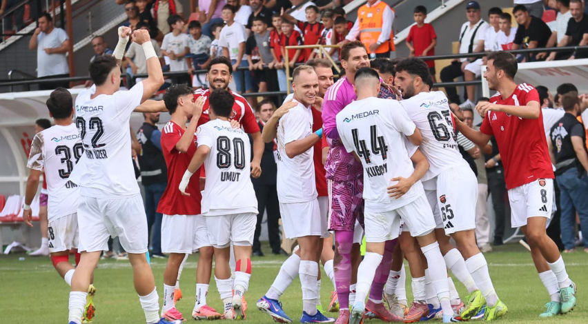 Gölcük'te ilk yarı sona erdi