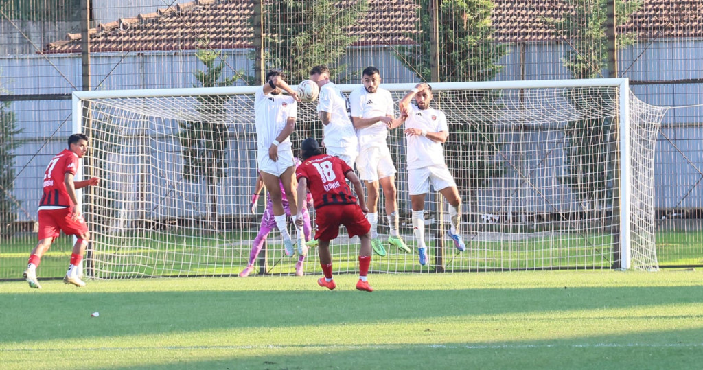 Gölcükspor’dan puan bekliyoruz