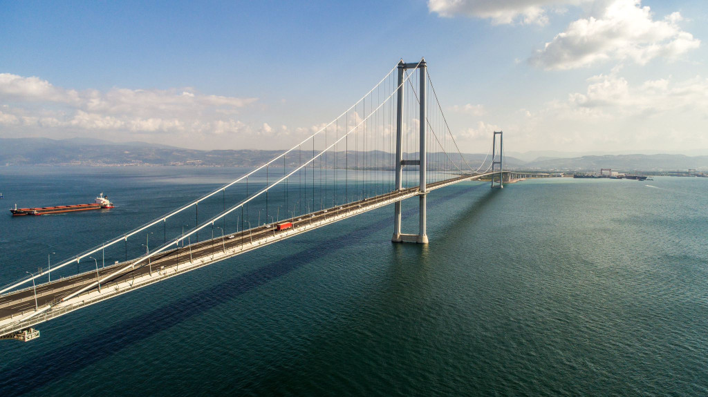 Osmangazi Köprüsü’nde Cumhuriyet için koşacaklar