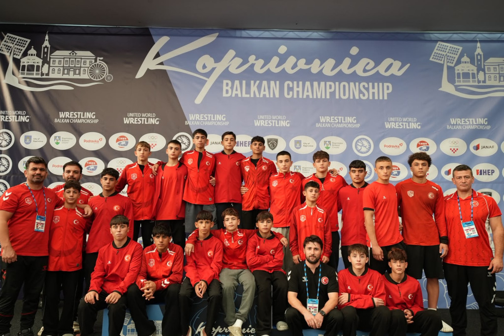 U-15 Güreş Milli Takımımız Balkanları yeniden fethetti!