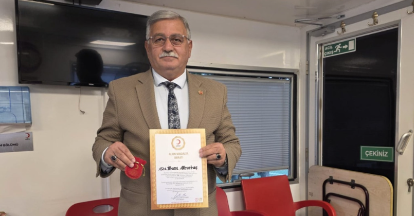 Muhtar Altıntaş’a altın madalya! 