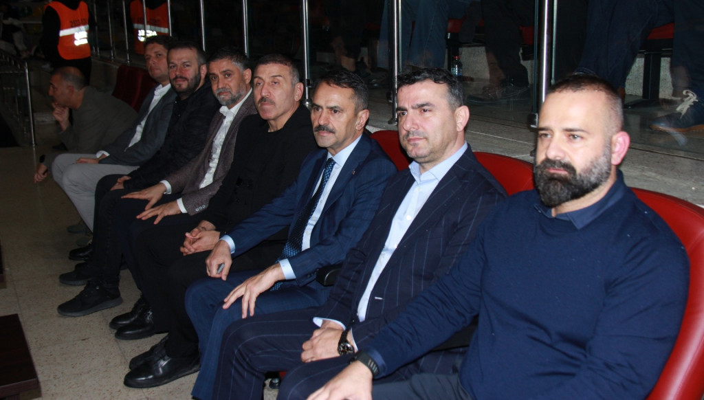 Körfez Basket’ten Vali Aktaş’a teşekkür