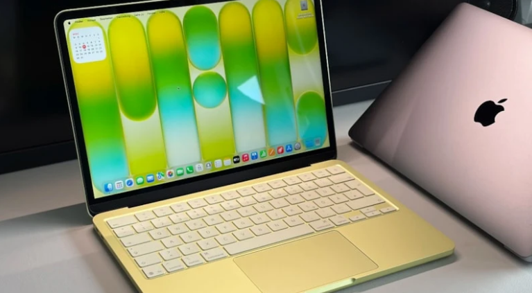 Apple’dan yeni hamle: Dokunmatik ekranlı MacBook geliyor