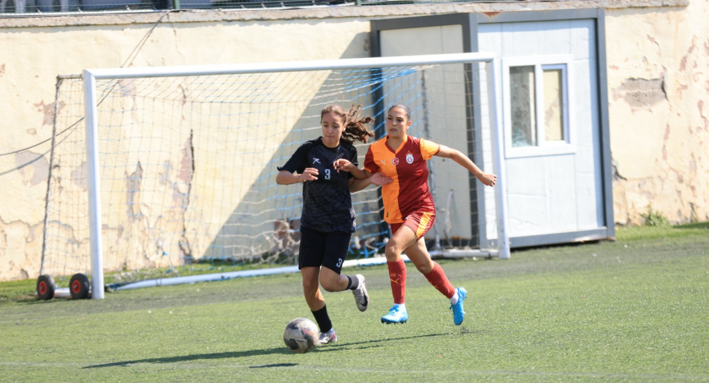 Kızların rakibi Sakarya