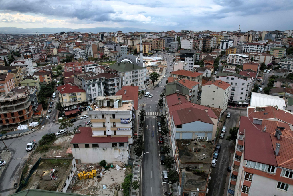 Çayırova'ya 25 milyon liralık yol yatırımı