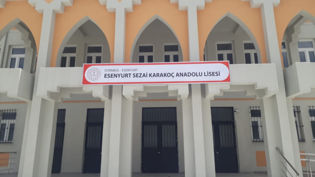 Lisede bıçaklı kavga! Okul boşaltıldı