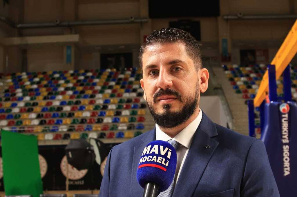 Enes Akdilek: Üst lige çıkmayı hedefleyen bir takımla birlikteyiz!