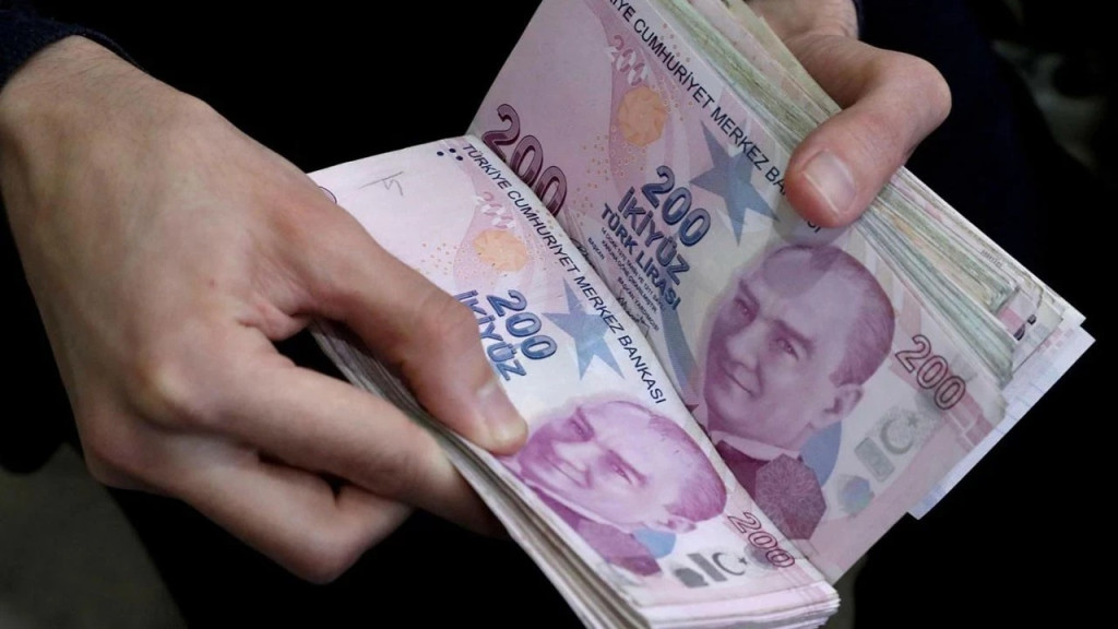 Emekliye para yağacak! İşte banka banka rakamlar