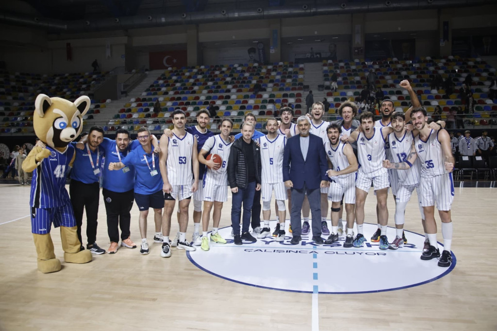 Kağıtspor’dan 20 sayı fark