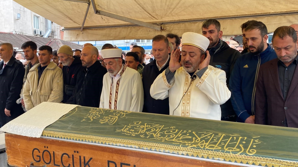 Arkadaşı tarafından öldürülen meclis üyesine son veda!