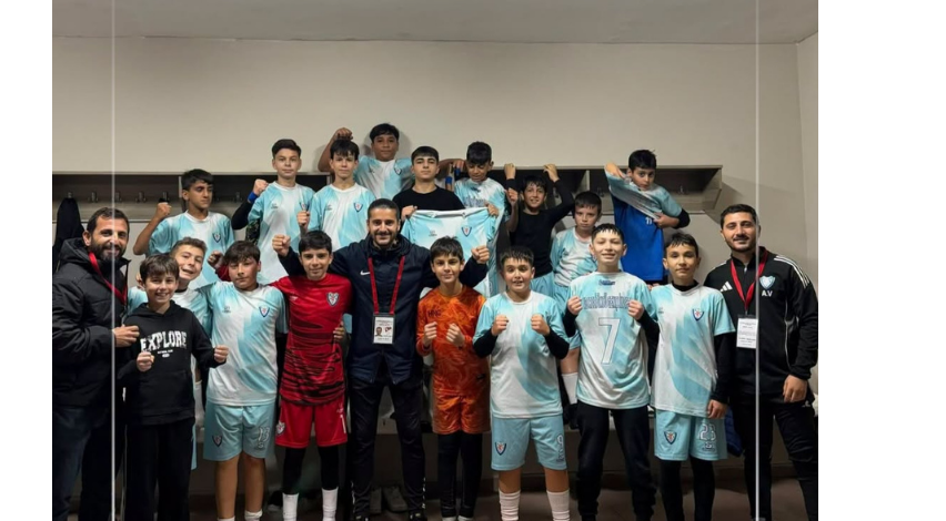 Kocaeli Öncü Gençlik ile Üçtepespor’un minikleri karşılaştı