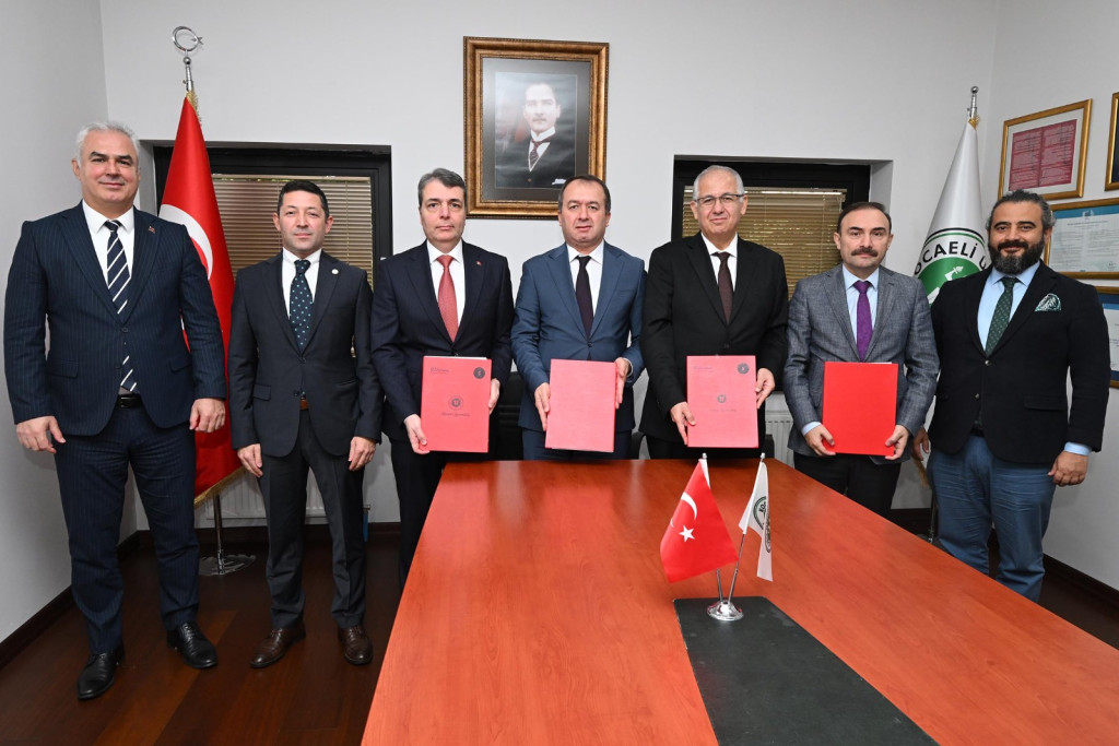 KOÜ Hukuk öğrencilerine uygulamalı yargı eğitimi
