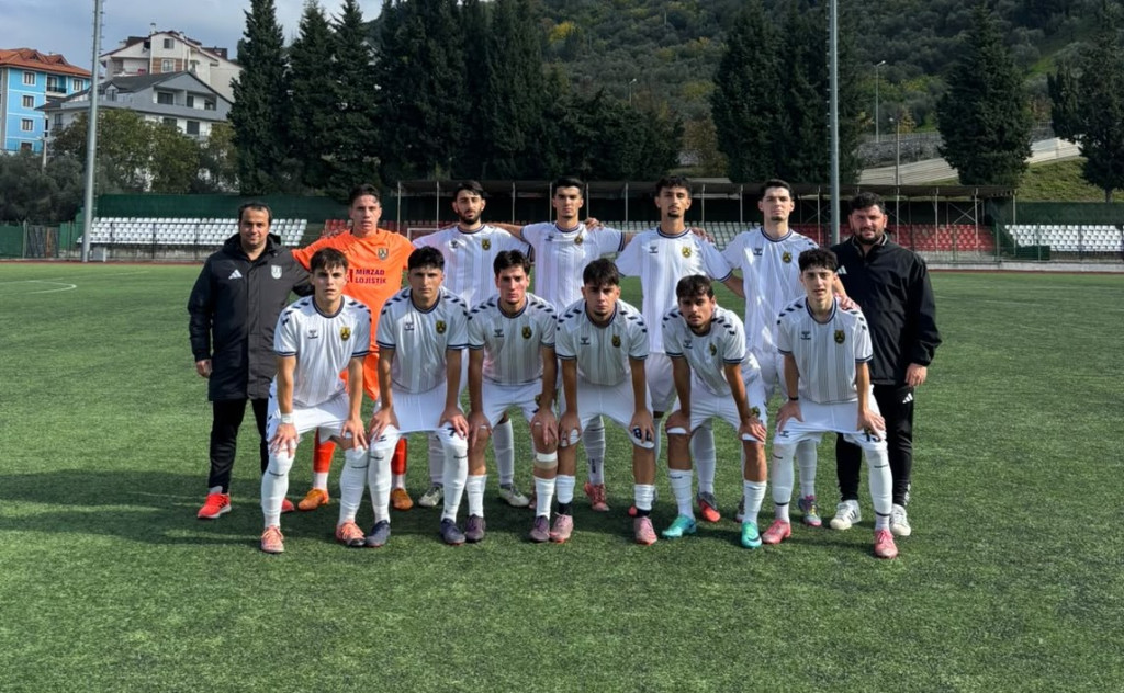 Karamürsel’de sessiz derbi!