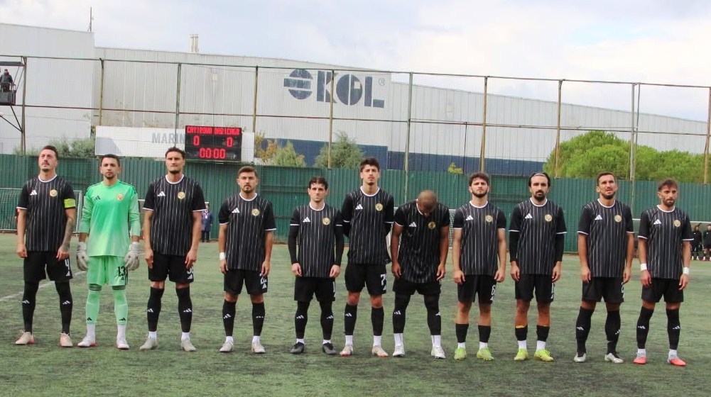 İlk maçta rakiplerine gözdağı verdi