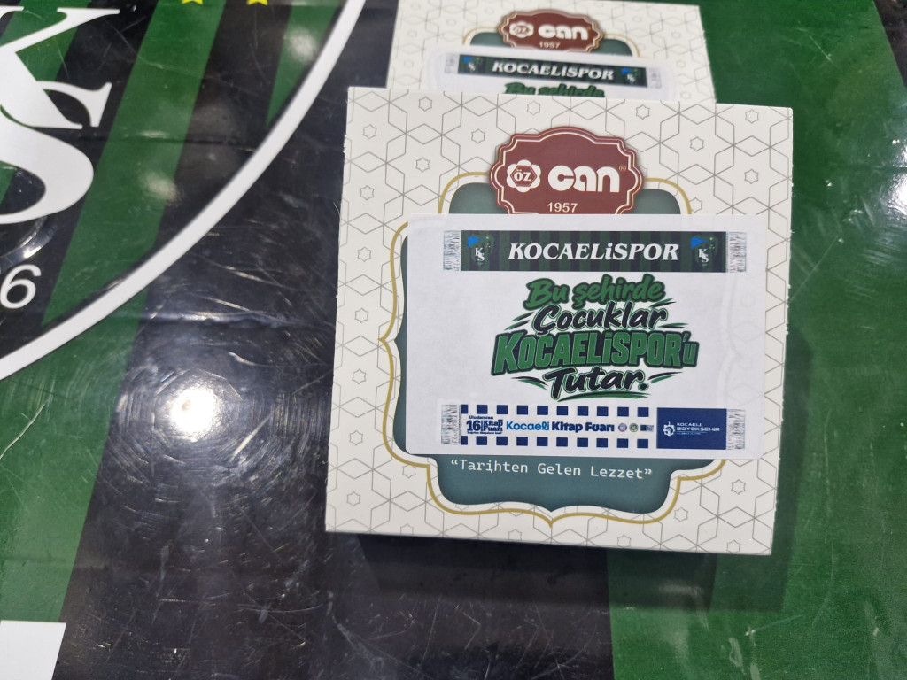 Yaşar Can’dan Kocaelispor standına jest!