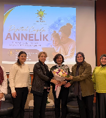 Dijital Çağda Annelik ve Ebeveynlik semineri