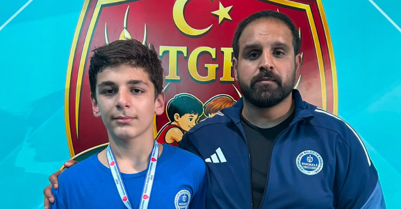 Kocaelili güreşçi Yusuf Esen Makedonya'da bronzu kaptı!