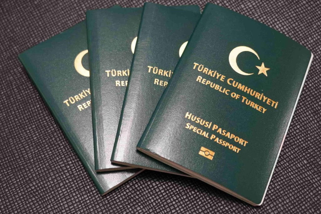 Dört meslek grubuna daha yeşil pasaport geliyor!
