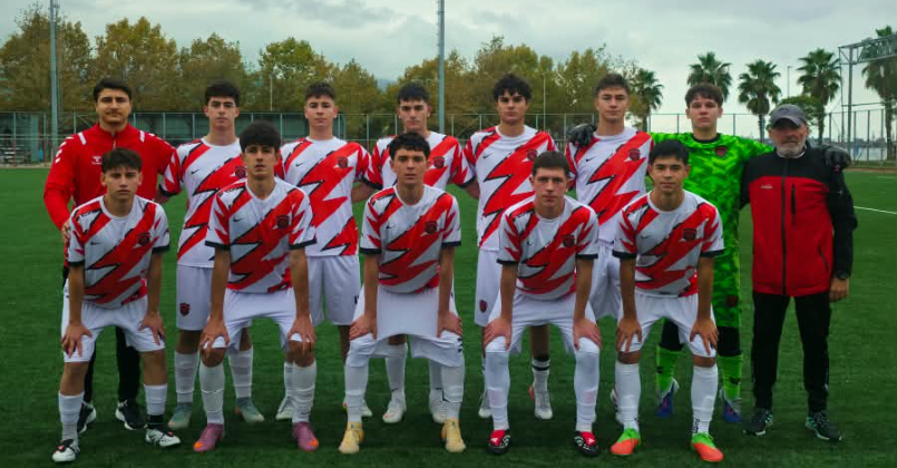Gölcükspor U17’den mucizevi geri dönüş!