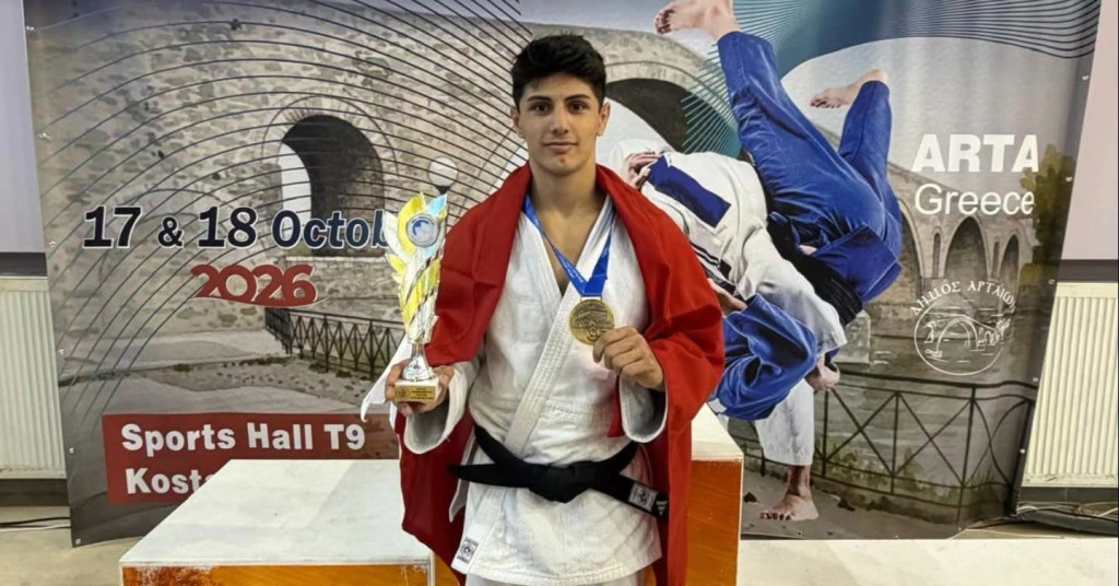 Efe Özbay’dan Balkan birinciliği