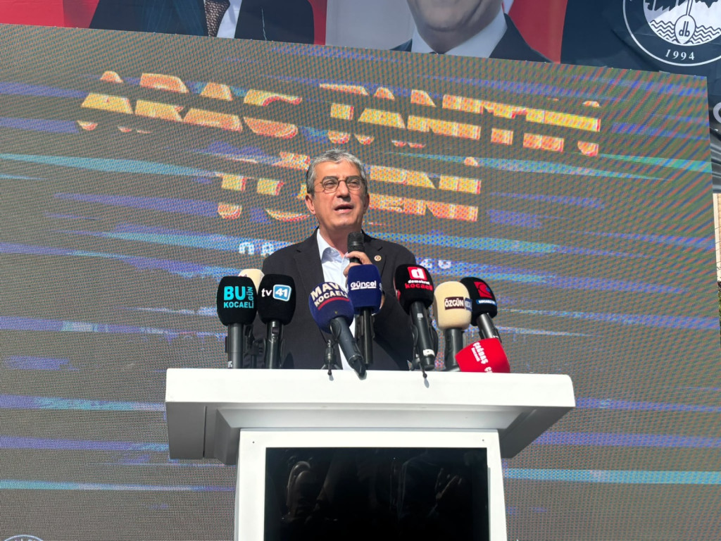 Günaydın’dan Derince’de mesajlar: “En büyük hakem vatandaş”