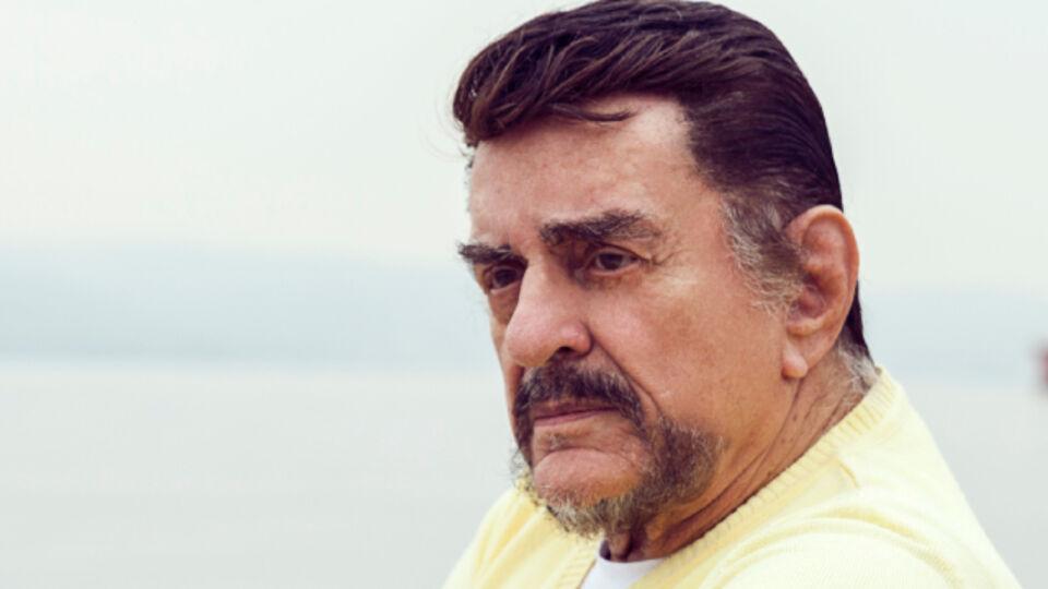  Türk pop müziğinin usta ismi Alpay vefat etti