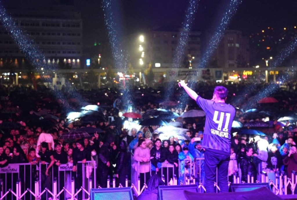 Sagopa Kajmer'e çok yakıştı