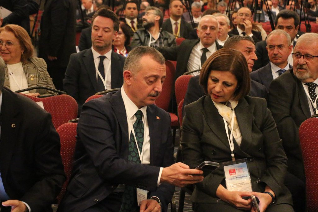 Büyükakın’ın nezaketi konuşuluyor
