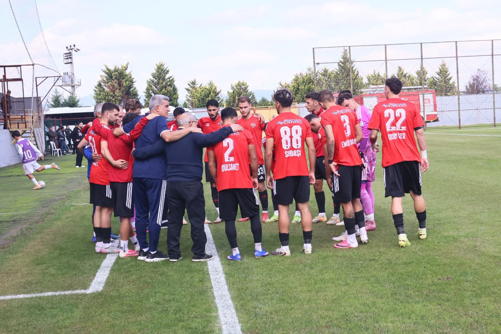 Gölcükspor-Yozgat kupa maçında ilk yarı bitti